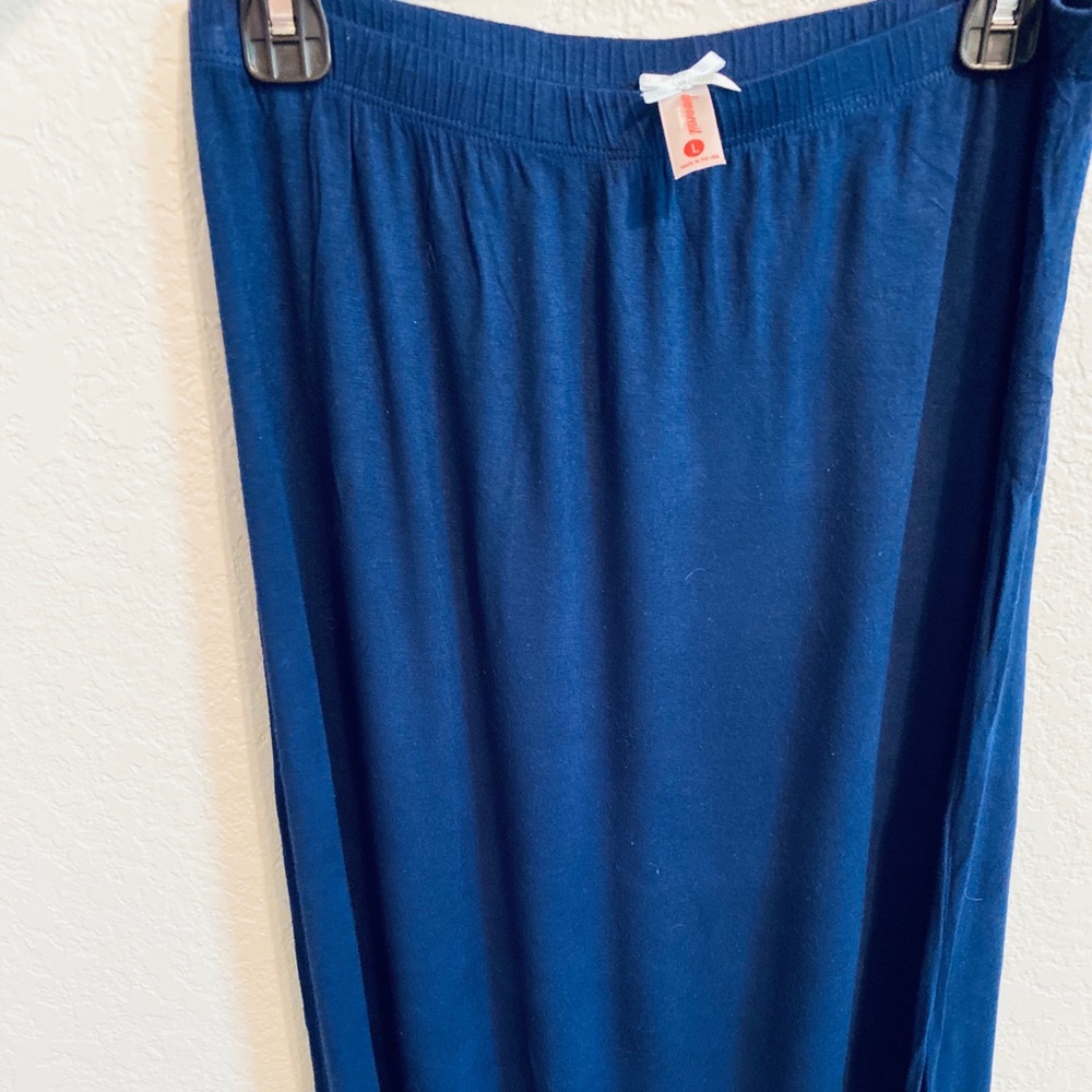Mid length maxi skirt